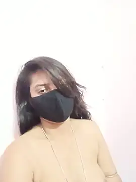naughty pritii online show from May 22, 2026, 4:27 pm