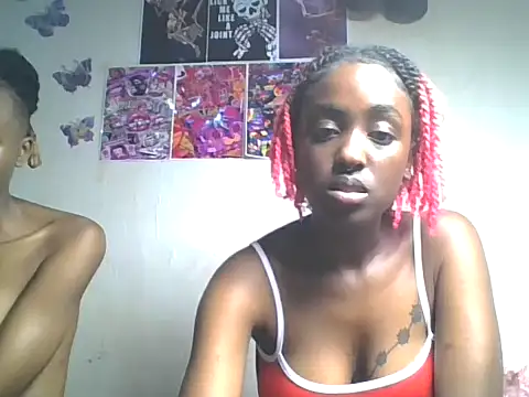 Snapshot of loversoncam chatting on July 3, 2026, 7:09 pm loversoncam online show from July 3, 2026, 7:09 pm