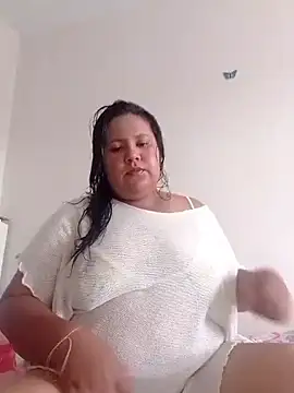 DannaMillan online show from May 19, 2026, 9:22 pm