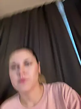 Snapshot of la_lisa_ chatting on June 11, 2026, 8:11 am la lisa online show from June 11, 2026, 8:11 am