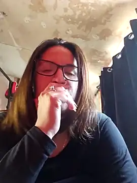 Karengenesisx online show from June 8, 2026, 3:12 pm