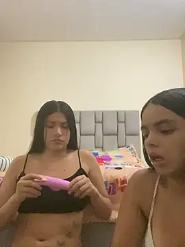 Snapshot of Venusduoxx chatting on May 28, 2026, 6:43 am Venusduoxx online show from May 28, 2026, 6:43 am