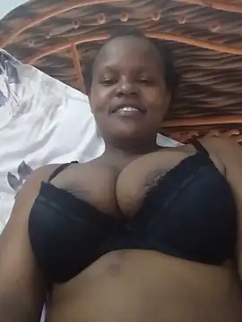 Lynnnasty online show from May 23, 2026, 11:42 am