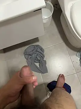 bigdick20101 online show from July 9, 2026, 4:24 am