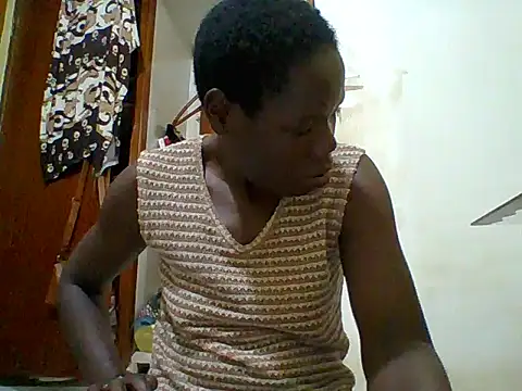 Blacksexyqueen24 online show from June 14, 2026, 10:11 pm