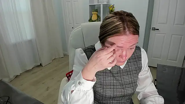 Vika73 online show from March 18, 2025, 12:50 pm