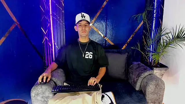 sexy hairy1 online show from June 20, 2026, 11:15 am