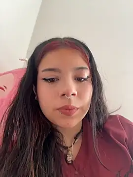Snapshot of softdoll-_ chatting on July 5, 2026, 6:15 pm softdoll- online show from July 5, 2026, 6:15 pm