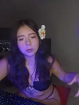 softdoll-  online show from May 19, 2026, 11:56 pm