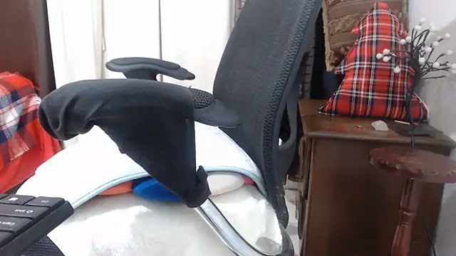 jenny milf69 online show from March 15, 2026, 1:07 pm