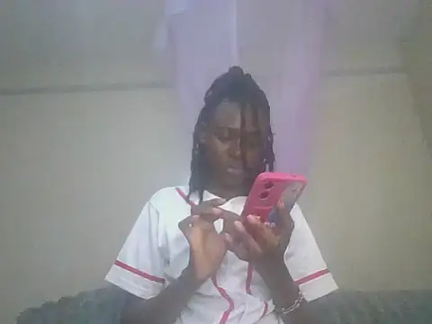 Preetygirlyz online show from June 16, 2026, 11:21 am