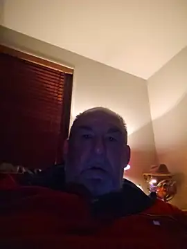 Snapshot of shyguytm chatting on June 7, 2026, 7:13 am shyguytm online show from June 7, 2026, 7:13 am