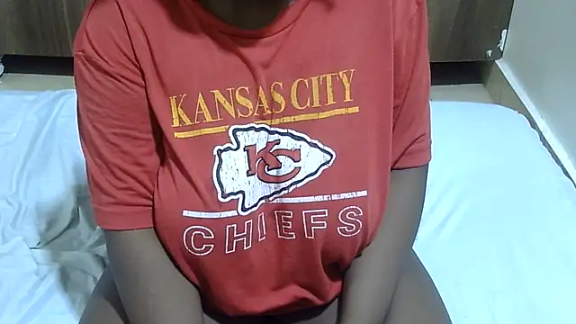 RawHoneyXo- online show from June 8, 2026, 1:50 am