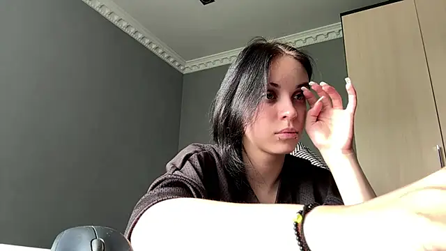 Snapshot of illiebilish chatting on June 2, 2026, 7:19 am illiebilish online show from June 2, 2026, 7:19 am