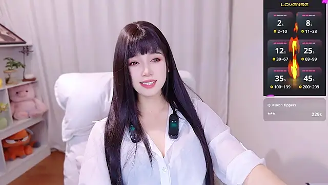 August cat online show from June 12, 2026, 9:56 pm