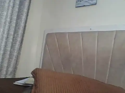 freakyboy255 online show from June 15, 2026, 6:29 pm