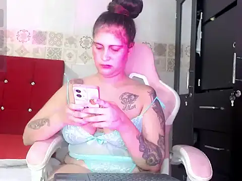 Dulce Vip online show from May 22, 2026, 1:42 pm