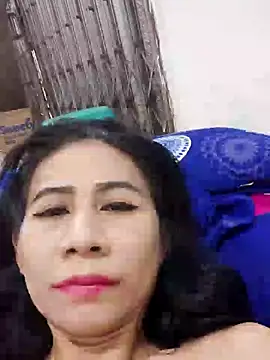 Alisaa0716 online show from July 6, 2026, 7:59 am