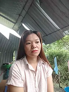 lya sexyy online show from June 10, 2026, 10:44 pm