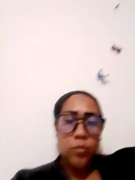 Snapshot of OliviaWilliamm chatting on June 7, 2026, 5:01 am OliviaWilliamm online show from June 7, 2026, 5:01 am