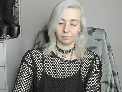 velvetanne online show from July 2, 2026, 6:41 am