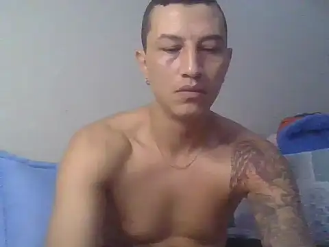 Snapshot of Andreesr chatting on July 13, 2026, 12:37 pm Andreesr online show from July 13, 2026, 12:37 pm