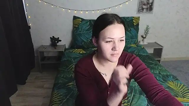Tori cute online show from July 4, 2026, 2:40 am