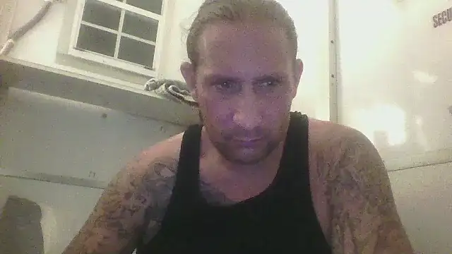 brazybooty92 online show from June 17, 2026, 10:25 am