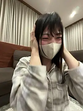 Snapshot of mayumichan13_v chatting on May 20, 2026, 8:39 pm mayumichan13 v online show from May 20, 2026, 8:39 pm