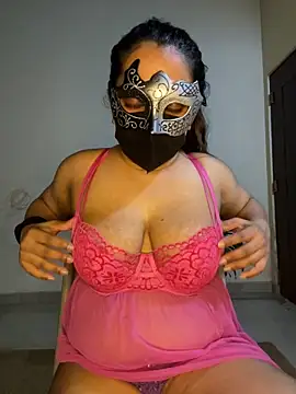LioraWance online show from June 17, 2026, 1:32 pm