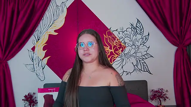 Lia Avalon online show from June 29, 2026, 11:54 am
