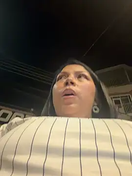 ISABELLA  LUNA online show from July 4, 2026, 4:19 am