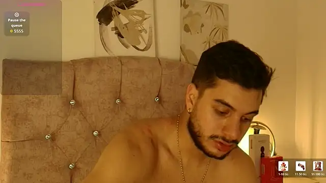 Snapshot of Amadeo_Wild_ chatting on June 2, 2026, 4:56 am Amadeo Wild online show from June 2, 2026, 4:56 am