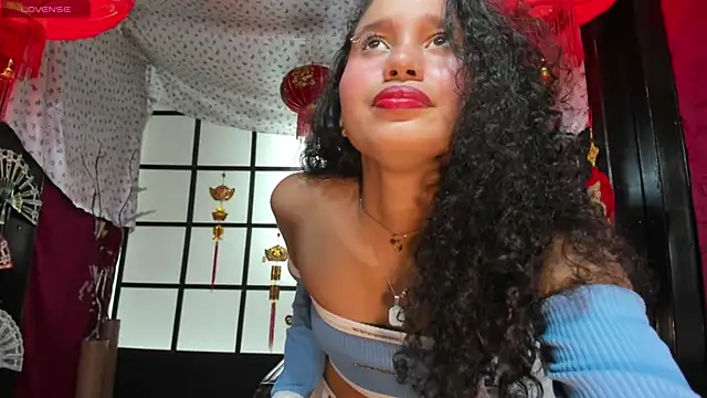 Snapshot of Aurora_Gatty chatting on June 9, 2026, 7:59 pm Aurora Gatty online show from June 9, 2026, 7:59 pm