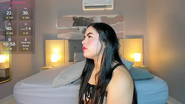 Isabella Rios  online show from June 28, 2026, 11:38 am