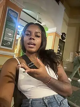 SHADDAY77 online show from June 3, 2026, 1:28 am