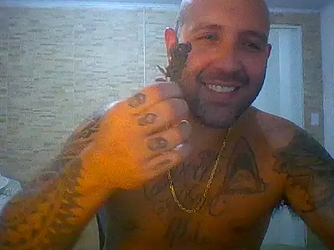 Snapshot of Teupatraooo chatting on May 20, 2026, 11:35 pm Teupatraooo online show from May 20, 2026, 11:35 pm