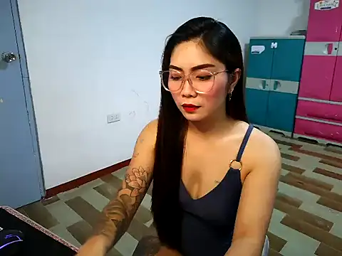 Sexynica online show from June 18, 2026, 2:55 pm