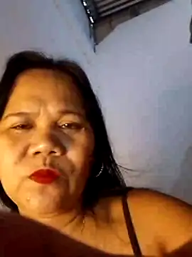Snapshot of missLiLy07 chatting on June 10, 2026, 4:03 am missLiLy07 online show from June 10, 2026, 4:03 am