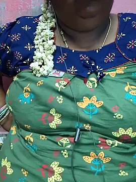 Snapshot of geetha431 chatting on June 5, 2026, 7:52 pm geetha431 online show from June 5, 2026, 7:52 pm