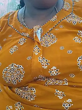 Snapshot of geetha431 chatting on June 9, 2026, 12:44 am geetha431 online show from June 9, 2026, 12:44 am