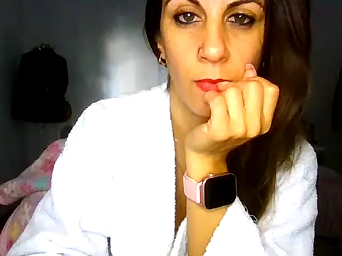 Snapshot of lujancita8 chatting on May 21, 2026, 12:02 pm lujancita8 online show from May 21, 2026, 12:02 pm