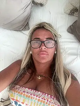 hotmilf66 online show from May 31, 2026, 8:53 pm