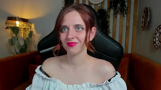 FreyaVeys online show from July 11, 2026, 5:13 pm