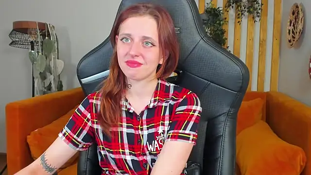 FreyaVeys online show from July 4, 2026, 5:06 pm