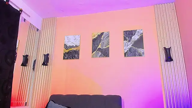 DarkLatinBoy  online show from May 23, 2026, 4:11 am