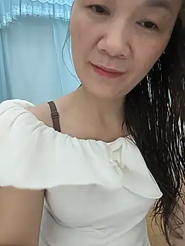 Lye lovely online show from June 26, 2026, 1:17 pm