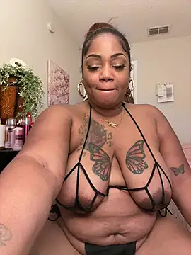 Snapshot of lovelyheather chatting on June 19, 2026, 10:36 pm lovelyheather online show from June 19, 2026, 10:36 pm