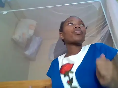 aliana082169 online show from July 6, 2026, 12:12 pm