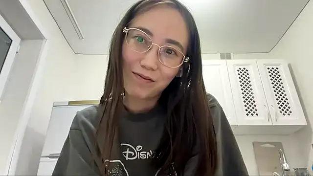 VickieTrudo online show from June 21, 2026, 9:20 pm